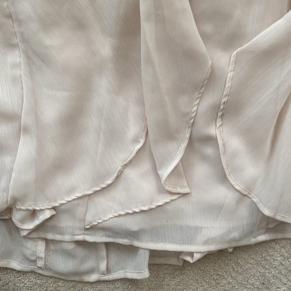 Vera Wang Bridesmaid Chiffon Ruffled Dress in Champagne Color - Picture 9 of 14